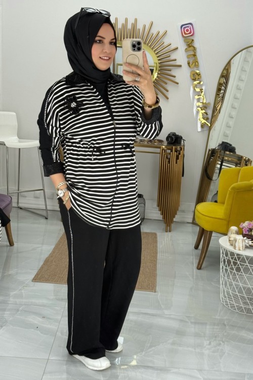 Çizgili Çiçek Taşlı Takım  Siyah