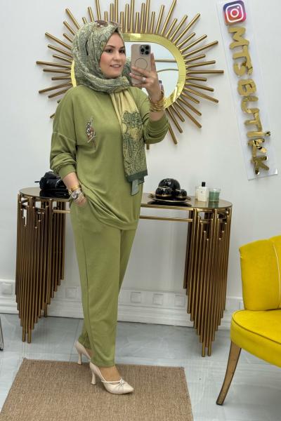 Kuşlu Takım  Fıstık Yeşili