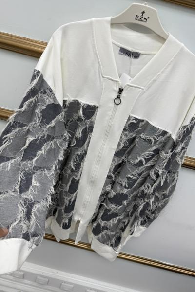 Püsküllü Kap  Beyaz