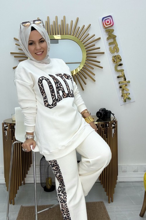 Üç İplik Pamuklu  Leopar Takım  Beyaz