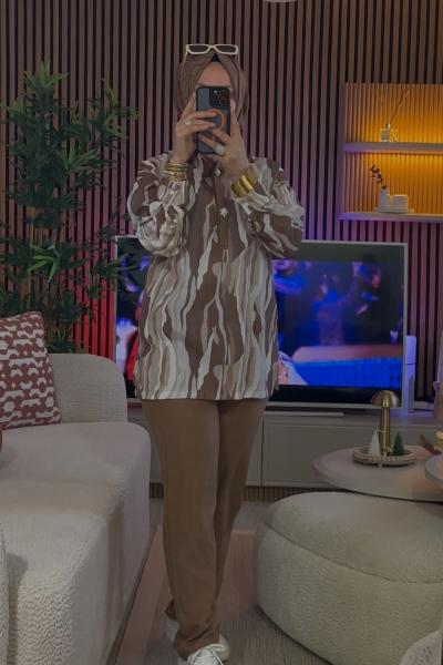 Yakası Taşlı Takım  Kahverengi