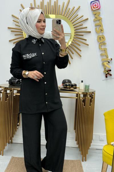 Yakası Taşlı Takım  Siyah