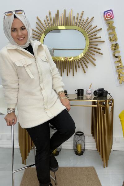 Yıldız Pelüş Mont  Krem